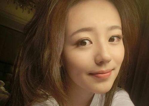 抖音青蛙眼女明星网红,揭秘抖音网红女明星的独特风采”